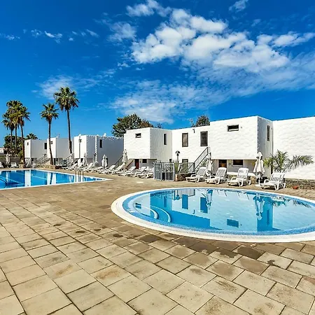 Two Bedroom Bungalow In Playa Las Americas شقة *