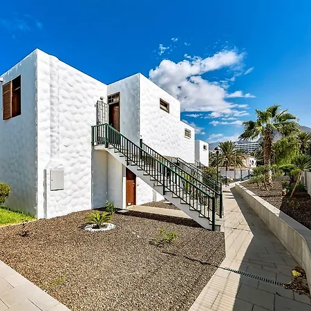 Two Bedroom Bungalow In Playa Las Americas * Playa de las Américas